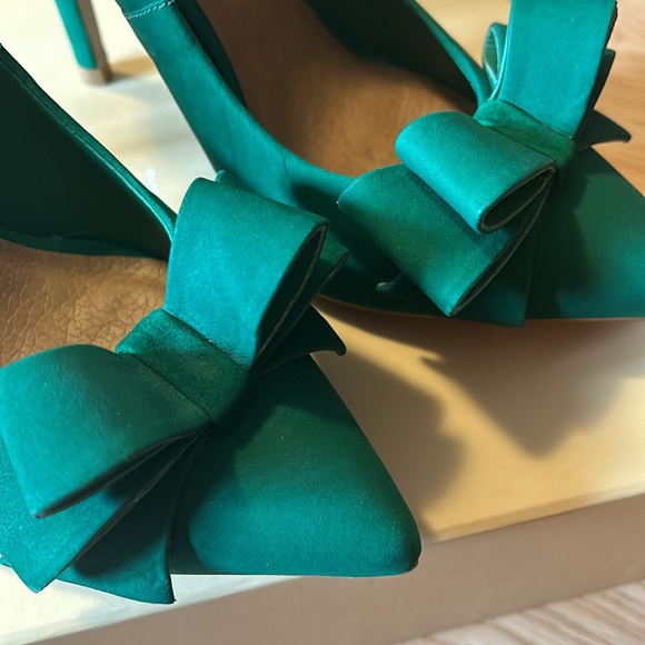 JustFab Luxe Fairfield Green Suede Leather Heels, Size 7.5/38 - Picture 4 of 9